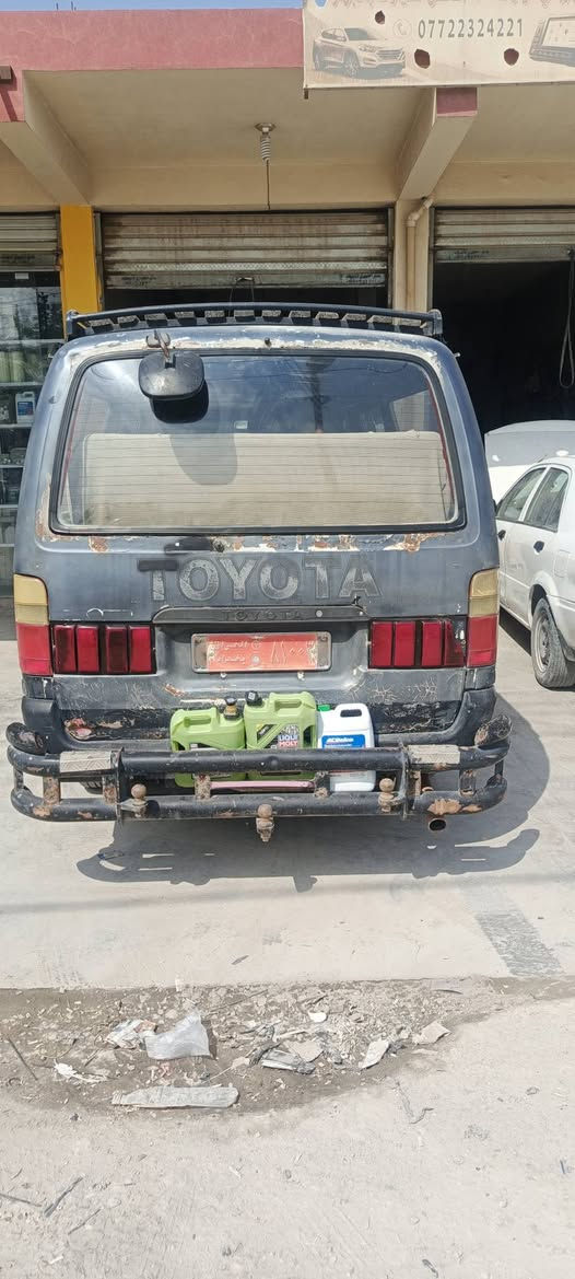 هايسا مديل 91 مكينه وكير ثنين ونص   سياره جاهزه من  كلشي  كهربايات حداديه باتري كلشي جديد بدون تحويل رقم احمر بغداد مكفلوله عن السرقه اني مكلف بل نشر رقم 📱 صاحب السياره *********** السعر 19 بيها مجال

نص مكتوب في الصور:
- ***********