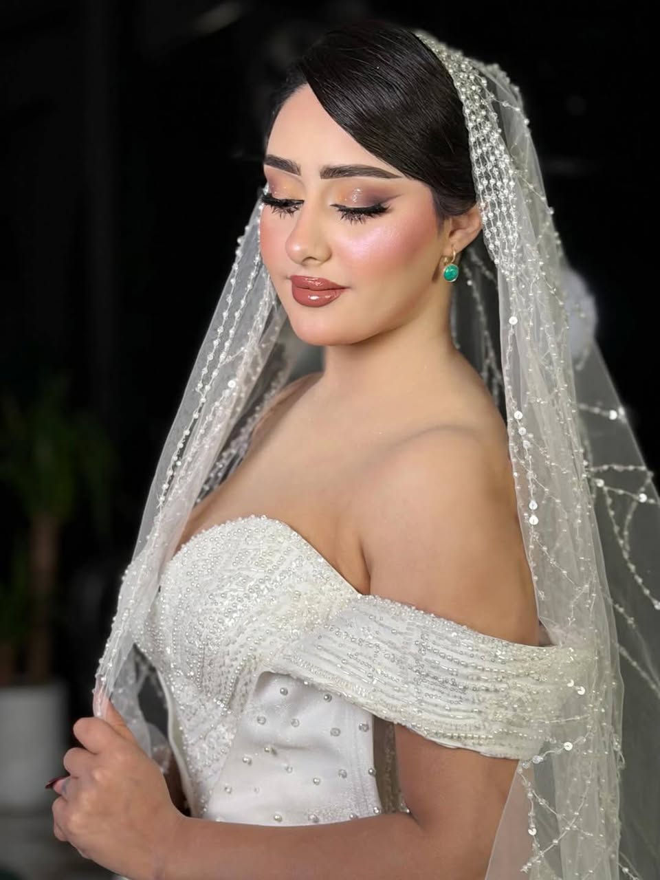 خدمة منزلية • ميكب رموش • عرائس