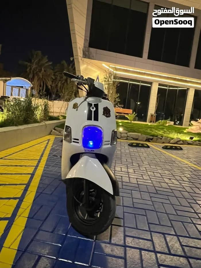 بوليس كابريته للبيع دراجه كفاله من الطول للطول ما ناقصها برغي ما مفتوحه ابد سعر 950  بي مجال مكاني معقل هنديه رقمي   ***********واتساب فقط

نص مكتوب في الصور:
- السوق المفتوح
- OpenSooq