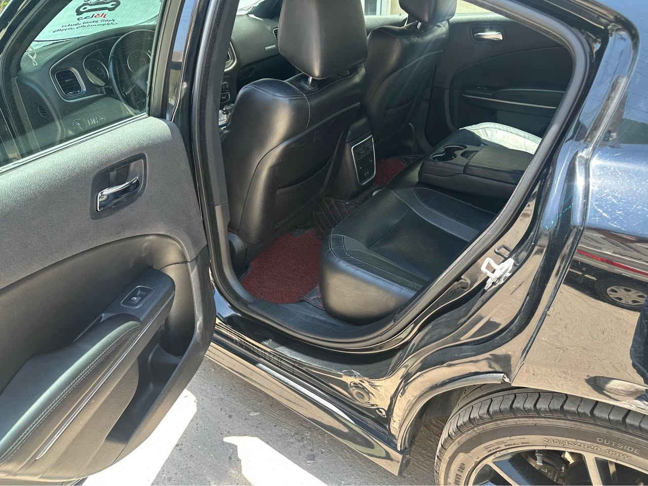 السلام عليكم 
جارجر SXT فول مواصفات  محدث جي تي  وارد امريكي 2020 أسود توويل باسمي اربيل ماشية 89 الف ميل على ايدي بدون ايرباك حادث جانبي فتحه  كرسي خزن   كراسي كهرباء بصمه يدات بصمه تشغيل عن بعد جلد شاشة وسط تحكمات استيرن محرك 3600 الكير 8 نمر تخم تاير جديد باتري جديد تبريد ثلج امامي وخلفي كراسي تدفئة وتبريد امامي وخلفي  استيرن تدفئة ويل كب 20 اسبير منازل لحد الان حساس خلفي كامره دواره بصمات اثنين وياها الاتصال على أرقامي ***********
*********** بغداد, العراق

نص مكتوب في الصور:
- iQ