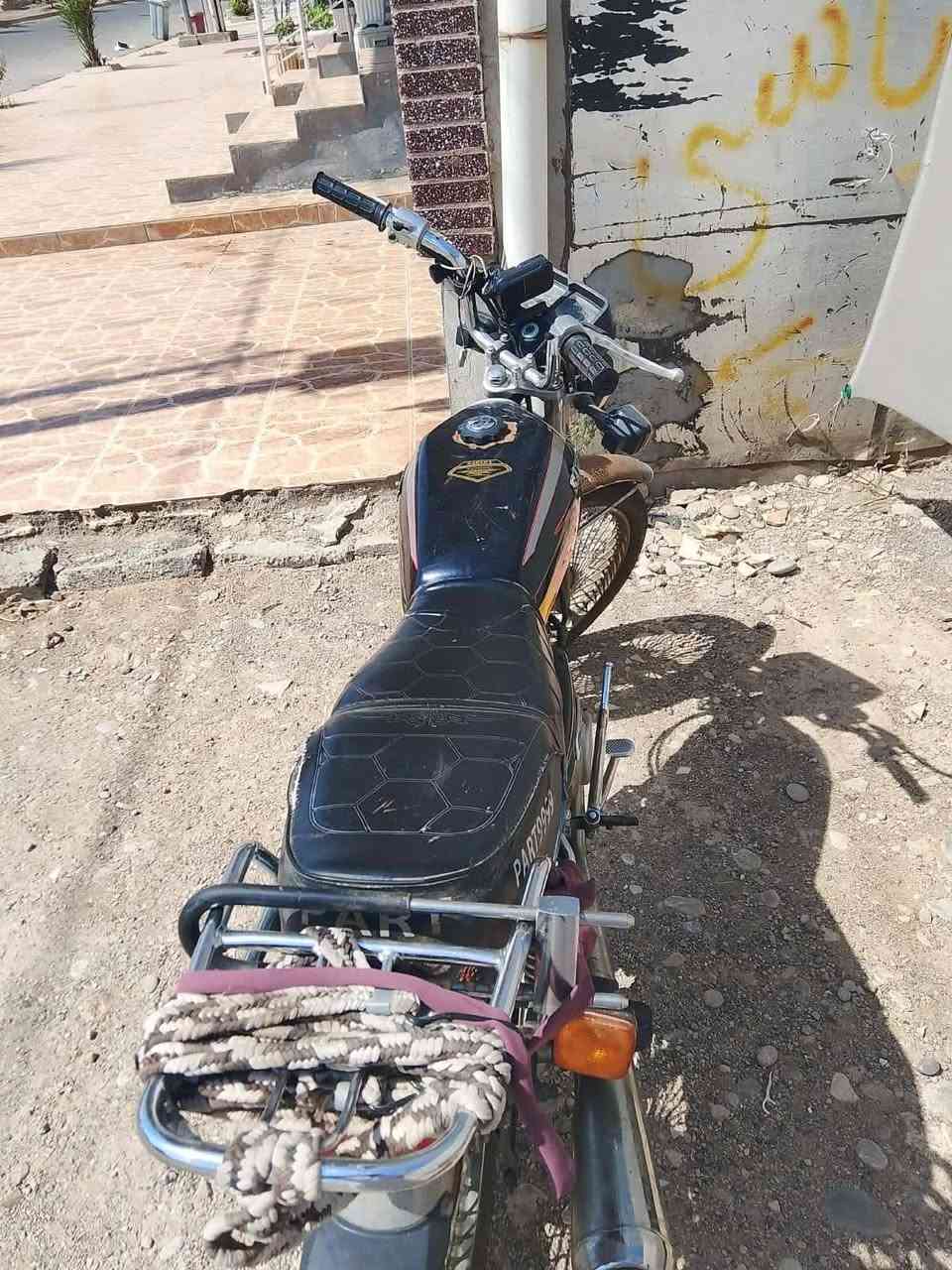 دراجه ايراني سيفان نظيفه بدون اوراق كلك الدراجه مكينه كير نظيف السعر 175مكان هولير نوى اربيل الجديد اوراق منفيس
