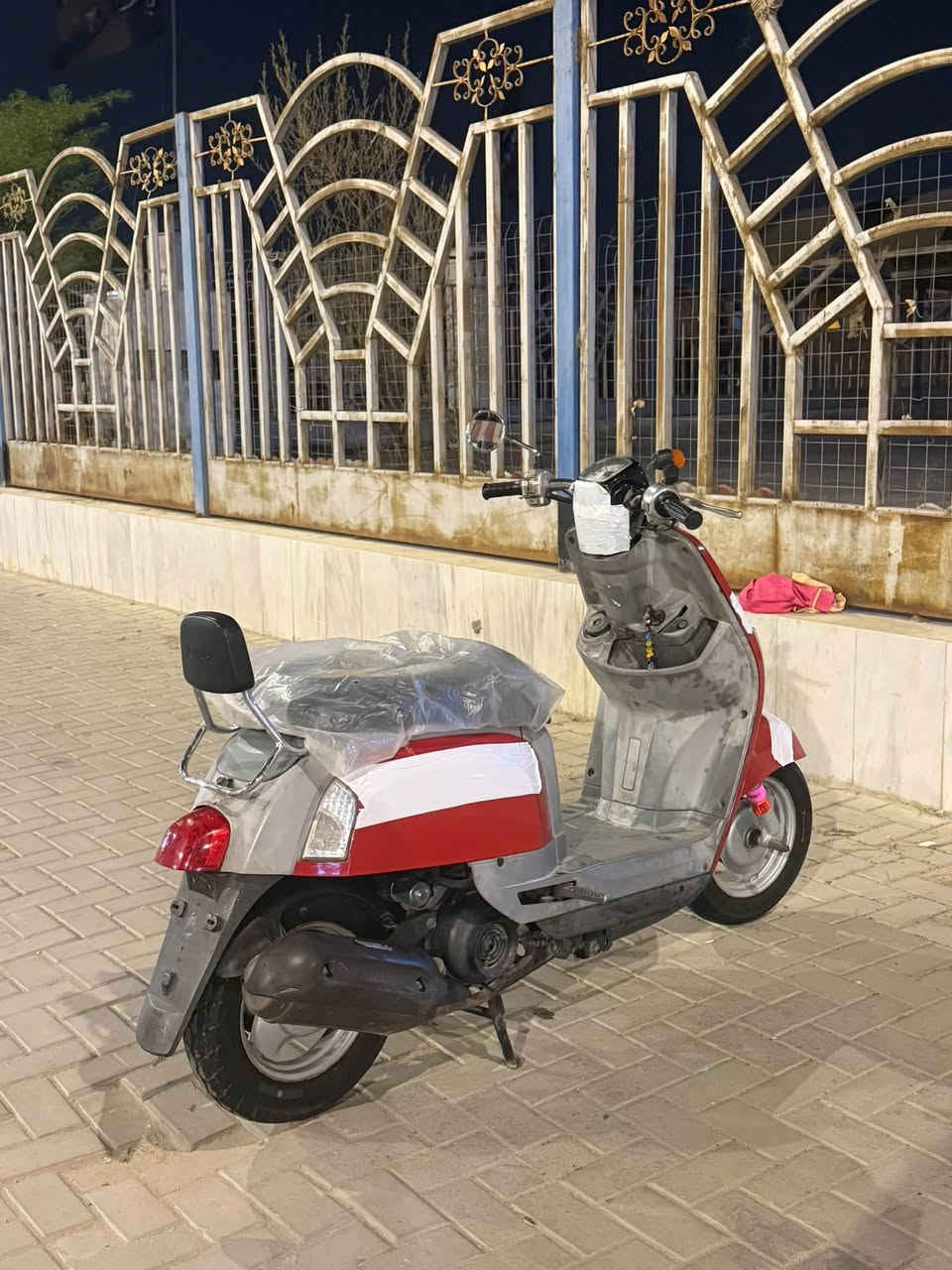 بوليسي للبيع او مراوس ببوليسي فقط دراجه كفاله عامه برغي مامفتوح بيه كلها ع بلاد نضافه شوفه عينة كهربائيات كلها شغاله من طول لطول سعره 800 مجال كلش قليل مكاني كزيزه رقمي ***********
