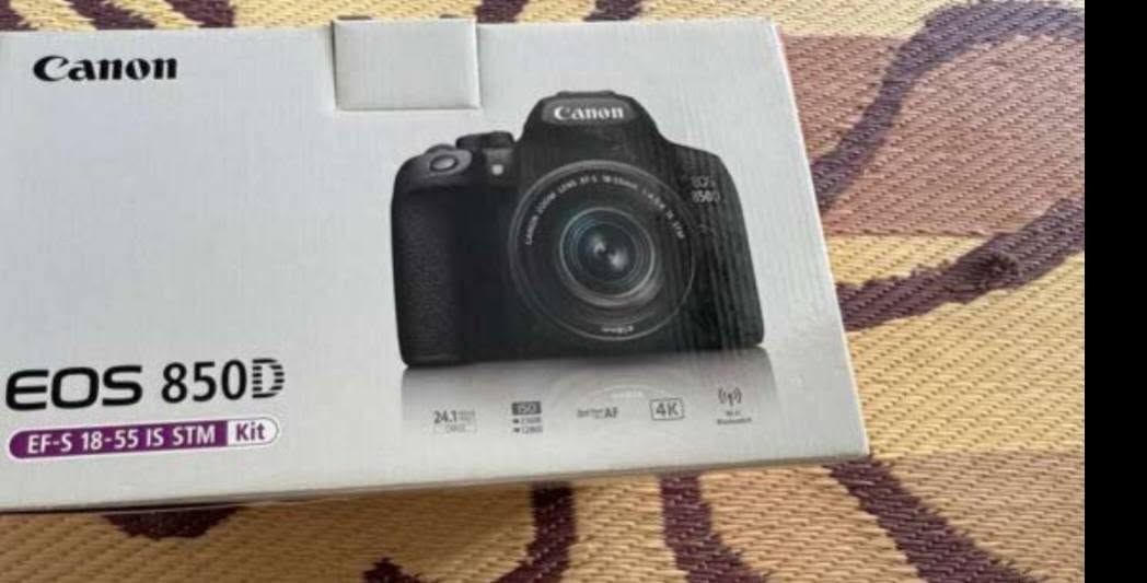 كانون 850D • نظيفة • مع عدسة