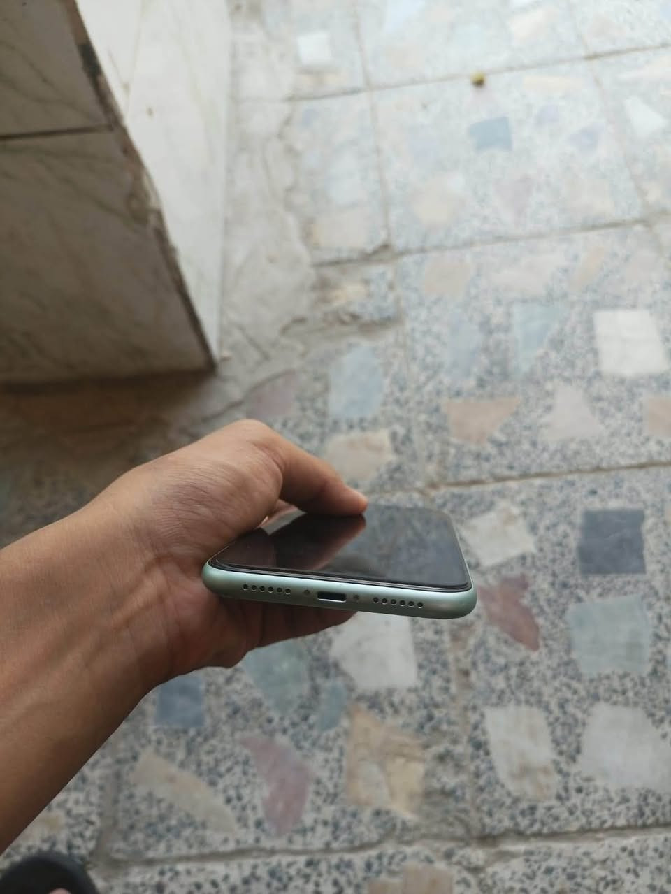 يفون 11 للمراوس بجهاز نضيف جهازي بلادي شرط لفحص جهاز يخبل فقط ضهر بي كسور ممبينه بتصوير مكاني بغداد مدينه الصدر ***********
