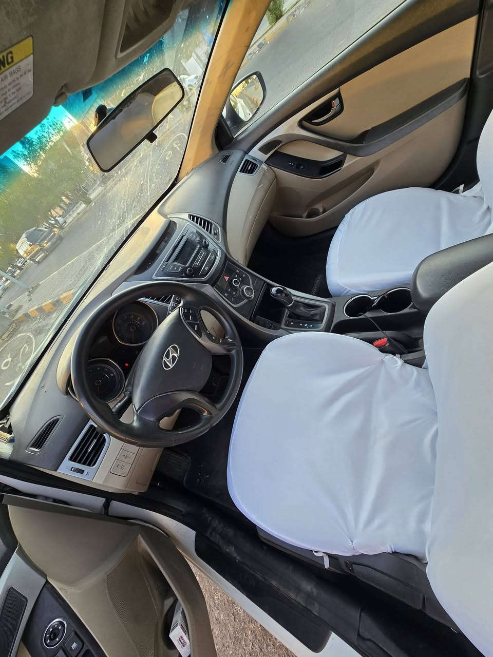الانتره مضلع مديل 2016 اصل  محرك 1800 دوش داخل عسلي  ادوات ادوات كصه جنطه مكان نجف متوئمه وكامله ارقام شمالي نكليزي وسنويه عله رقم الشاصي  . سياره جاهزة من كلشي كير مكينه وتبريد ثلج  كهربائيات كلهة جديده  مكان السياره نجف السعر  47 رقم الهاتف***********
