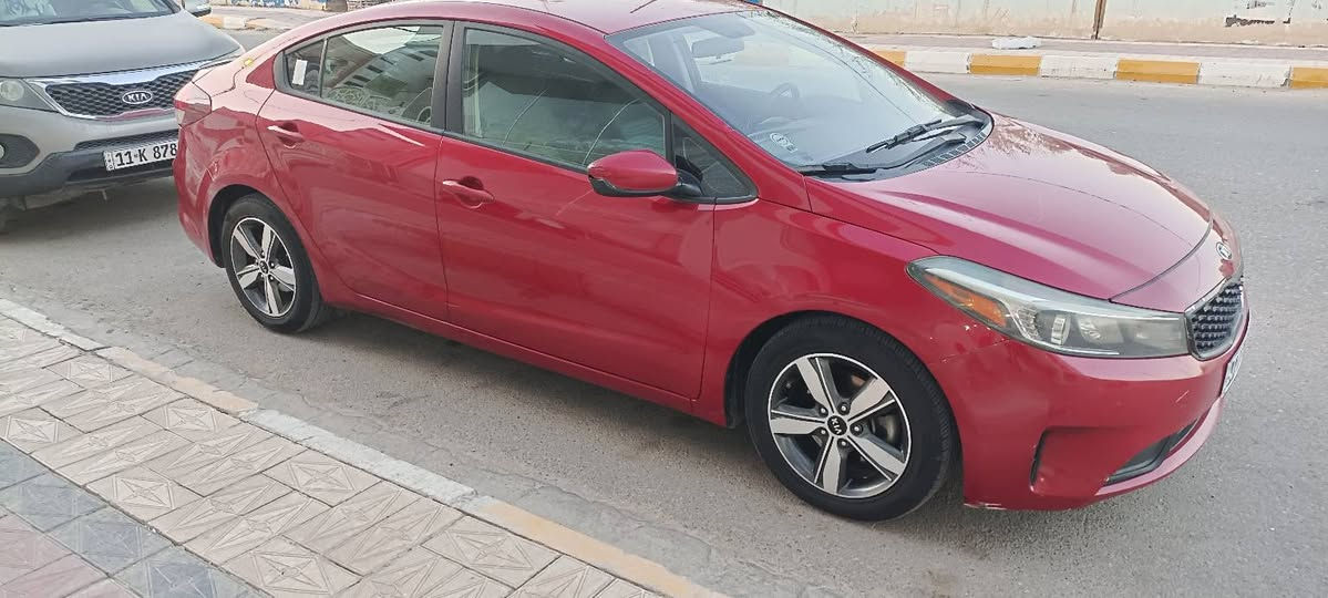 سلام عليكم 
كيا فورتي فئة S موديل 18 سياره كفاله عامة من الضربه والصبغ والتبديل والبارد  
محرك 2000 دوش المرغوب 
كير at
سياره رقم بغداد الانكليزي سنويه لسنه 2030
مكان السياره ناصريه مركز 
سعره 123$ وبيه مجال للشراي 
***********
