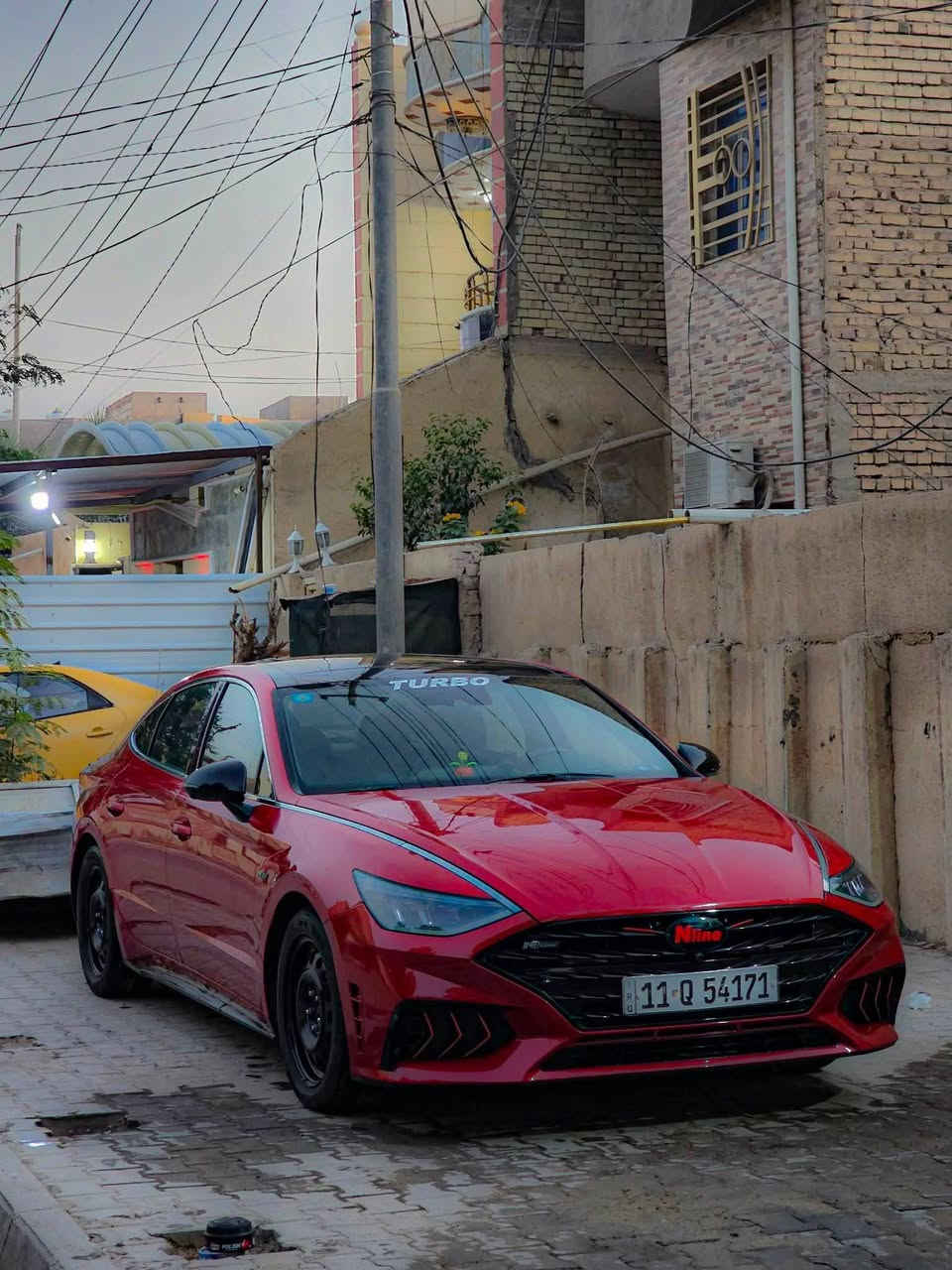 السلام عليكم
اللهم صل على محمد وآل محمد 
سوناتا N line 2500T 2023 تيربو صاروخ يعني سلملي 
حادثها صفحه كرده مكروده مبدل جاملغ وبابين وجنطه 
سعر مناسب 155  وجاهزه السياره ورقم بغداد مزوعه مواصفات
بصمه+ بصمه دخول
٤ كامرات 
داته شو
حفظ وضعيات القياده 
تفتح اشتره تشتغل كامره بالعينه 
بانوراما
كشنات حضن +مختومه nline +دركسون مختومnline
تدفئه بالكشن 
قياده ذاتيه 
تحديد مسار
تنبيه خروج عن المسار
نقطه عمياء
رادار ٣٦٠ درجه 
حساسات امامي خلفي
شاشه كبيره +كامره 
لايت زنون ٤ عدسات
فول تحكم ستيرن
هاند بريك بصمه
اوتو هولد
كشن السائق كهرباء +تدفئه بالكشن
شحن واير لس
شحن السريع
دشبول دجتل متغيل الالون مع وضعيات القياده 
لد داخل الدشبول بلاد شبيه المارسدس 
وضعيات القياده نورمل وسبورت وسبورت+ وكاستم 
نضام ترحيم عند الاقتراب 
شفتات بالستيرن
نضام اوتو هولد
ذاكره خزم ميموري (رام)
المري معتمه
جنطه تفتح عند الاقتراب
وبعد بيها مواصفات ماذاكرهن فول الفول 
سعرها 155 
السياره في كربلاء
رقمي ***********
