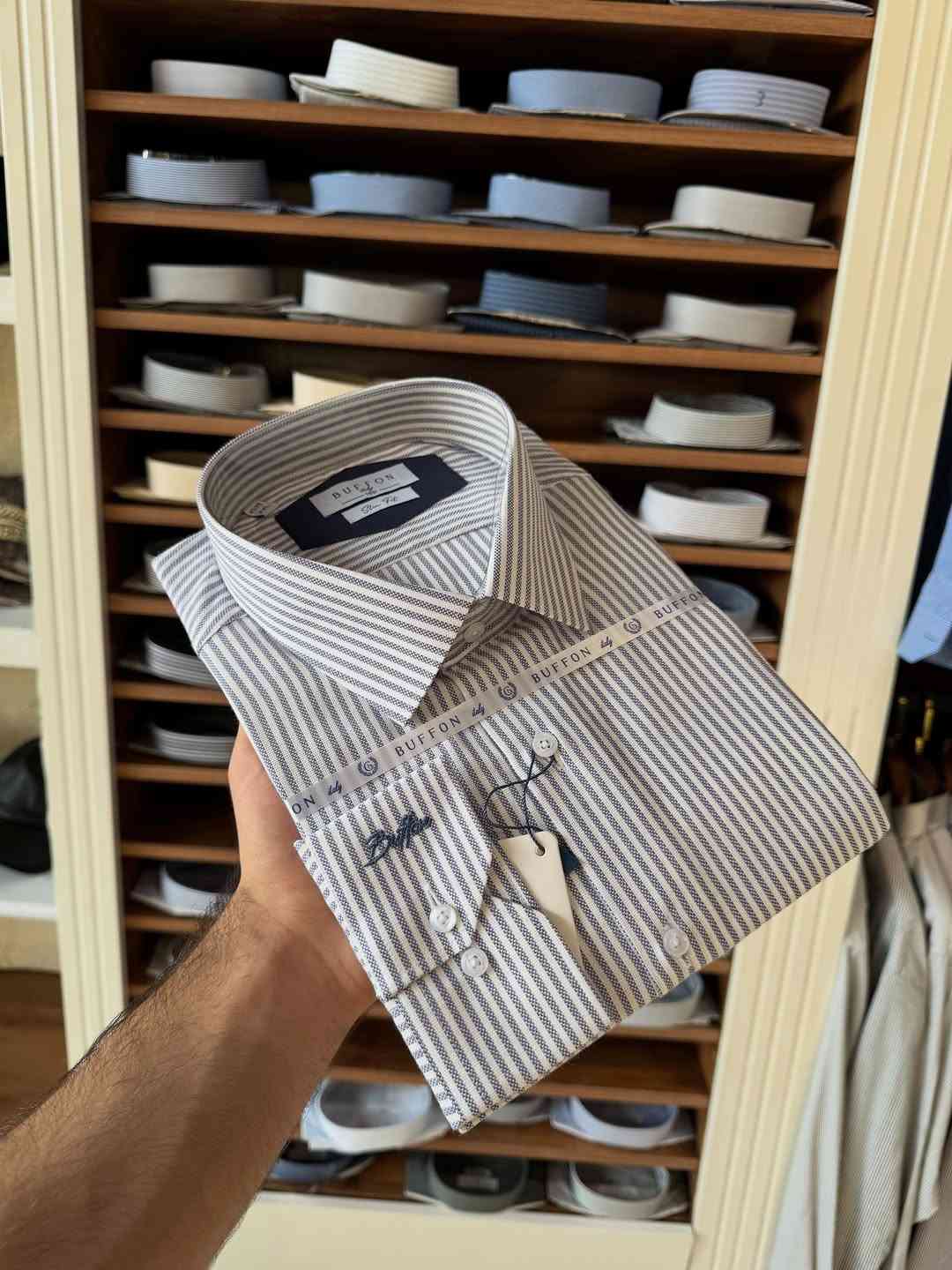 👉🏻اقلب لمشاهدة بقيه الالوان 👉🏻

قميص مقلم براند خامه قطن
قياسات S-M-L-Xl-Xxl

وبسعر 19 الف فقط 😉

📍 العنوان: كربلاء – الجمعية السعدية
قرب فلكة سيد الأسعار – مقابل ثانوية اليرموك

🚚 توصيل لجميع محافظات العراق بـ 5,000 فقط

📩 للاستفسار والطلب: مراسلة الصفحة
📞 ***********

⏰ أوقات الدوام: من 9 صباحاً إلى 12 ليلاً

#أزياء_زيد_إخوان #كربلاء #ملابس_رجالية #توصيل_لكل_العراق
