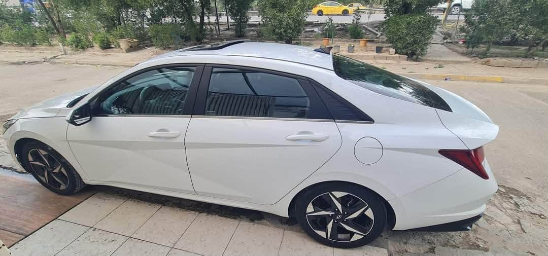 للبيع النترا ٢١ فول مواصفات رقم اربيل شمالي ( باسمي تحويل ثاني يوم )
وارد امريكي حادث بنيد سطحي صور الحادث بالمنشور  البنيد امبدل ومصبوغ والجاملغ الي عكس السايق جزء منه مصبوغ 

*فتحة سقف سلايد*

رادار امامي *

رادار جانبي نقطعة عمياء*

سياقة ذاتية *

تحديد مسار *

 كيجات دجتل *

بصمة دخول 

شاشة جبيرة *

تشغيل عن بعد

*كشنات كهرباء

*سستم صوت نوع Bose

وضعيات قيادة
عادي وسبورت وسمارت 

كامرا وحساسات خلفية *

كشنات تدفئة  *

رادار خلفي توقف ذاتي

هاند بريك بصمة 

السيارة ماشية ٨٥ ميل
السعر ١٤ وبيه مجال
***********

مكانها بغداد
