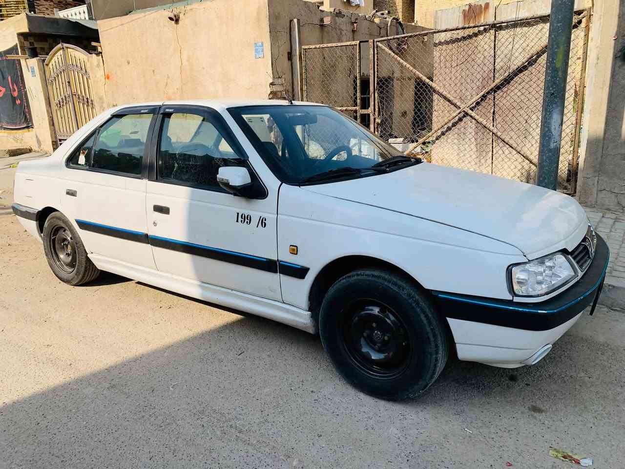 بيجو 405 نضيفه موديل ٢٠١٠ تبريد ثلج صدر نضافته 80 بلميه محرك بلادي تايرات جدد  البقيه موضح بلصور السعر ٣٣ متوفر فقط اتصال *********** المكان بغداد

نص مكتوب في الصور:
- 1