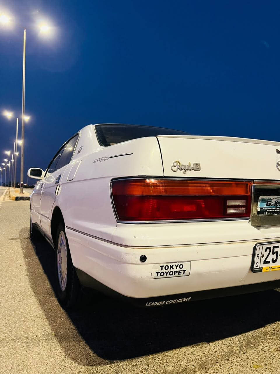 سلام عليكم 🔴للبيع 
تيوتا كراون بطه مديل 1994 

رقم انكليزي كركرك مداور ثاني يوم 

سياره مكفوله كفاله عامه 

تبريد ثلج ويا السويج 

غرفة نضافة 90‎%‎ 

تخم تاير 

حدادية قبل شهر 

كير ومحرك خير من الله

مكينة VVT-i  2500

سماعات بلاد 

شاشة الاندرويد 

كشنات كهرباء 

مري تحكم كهرباء  

شباج ملكه مميز 

السيارة مانقصها شي مال جناي 

مكان السيارة صلاح الدين ناحية دجلة 

السعر 59 وبيها مجال 

الاستفسار هـ ***********
