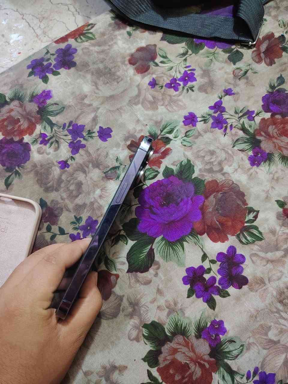سلام عليكم ايفون 14برو ماكس مكان الاعضميه شارع عمر سعر خاص او اتصال واتساب فقط ***********//***********
