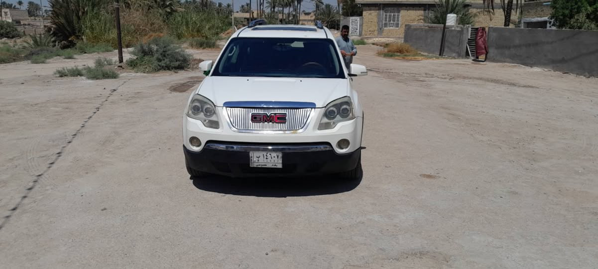 السلام عليكم
جمسي اكاديا فول مواصفات
فتحتين قماره
رقم بغداد
موديل ٢٠٠٨ 
سياره جاهزه كير جديد مكينه مكفول حداديه جديد 
تخم تاير 
سبعه راكب سياحي فول مواصفات كهربائيات كله شغال 
رشات بسيطه بدون داخل 
السعر 75$ مجال بسيط
مكان بابل القاسم 
رقم الهاتف 
***********
مكلف بالنشر 
تحويل مباشر
