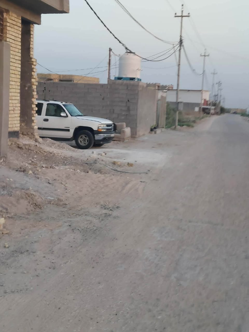 قطعة ارض للبيع مساحه ٦٥٢متر 
طابو زراعي سند٢٥ ثاني قطعة عن شارع الرئيسي 
داخل حي سكني خدمات كامله ماء اساله كهرباء 
ظفيره انتر نيت ضوئي عنوان بابل الحله ورديه سيف 
سعد شارع المشجر ثاني قطعه عن شارع التبليط 
للاستفسار آكثر مراسلة الصفحه أو الاتصال على الأرقام التأليه 

***********
