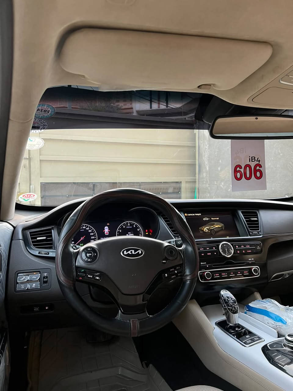 كيا كوريس2013 خليجي فئه اولى

محرك 3800 V6

گير 8 نمر كوبرا

جكات السياره شغاله ١٠٠%

اللون ابيض صدفي 

كل الابواب شفط 

الجنطه شفط

بصمه اربع ابواب

سويجات ثنين بلادي

ستيرن كهرباء متحرك

ذاكره خزن كشن السائق والستيرن

دبل جام لعزل الصوت والحراره

رادار كل الجهات مع تحذير المنطقه العمياء 

لايتات لد ١٦ عدسه زنون ومتحرك 

زراك لايت

اكياس هواء كهرباء للراحه في كشن السائق والكشنات الخلفيه

بروجكترات لد 

كشنات جلد (النابا) افخم انواع الجلود لون بيجي

جكات تصعد وتنزل السياره

مري شفط وقلاب عالبگ لرؤيه اوضح

مرايات تعتيم للاضاءة العاليه وهيتر 

قماره شامواه فاخر 

كامرات عدد ٤ رؤيه محيطيه 360 درجه والخلفيه دواره مع الستيرن

حساسات امامي خلفي

فتحه سقف

كشنات جلد تدفئه وتبريد امامي خلفي

كشنات كهرباء امامي خلفي

شاشات عدد 3

تحكم ماوس امامي خلفي

الكشنات الخلفيه VIP 

تبريد 3 قطع

حساس مناخ اوتو يتحكم بفتح وغلق الهواء الخارجي حسب نقاوه الجو 

بردات عدد 5 بلاد

ايرباكات عدد 9

سماعات شركه لكسكون 14 سماعه

دمام عدد ٢ امامي خلفي

تحديد مسار

شاشه عرض معلومات عالجامه الاماميه 

العينه شاشه وامكانيه تغيير شكل العدادات حسب الرغبه

هاند بريك بصمه كهرباء

نضام اوتو هولد

انضمه قياده عدد 4 عادي وايكو وسبورت وثلج

نضام مانع انزلاق ABS

نضام تراكشن كونترول 

نضام حزام امان كهربائي

مثبت سرعه ورادار تفاعلى 

السياره مكفوله ماعدا 4اصابع صبغ بخشم لبنيد بدون معجون  

رقم اربيل دولي هزه وسنويه جديد باسمي 

ماشيه 188

كير مكينه تبريد حداديه كله بشرط جديد 

سعر السياره 175وبيها مجال حك الجيه 

ملاحضه تشوف سياره متناسبك وغاليه اعبرها تلكه الاحسن انشاء الله 

لاستفسار خاص او  واتس ***********

الاتصال ***********
