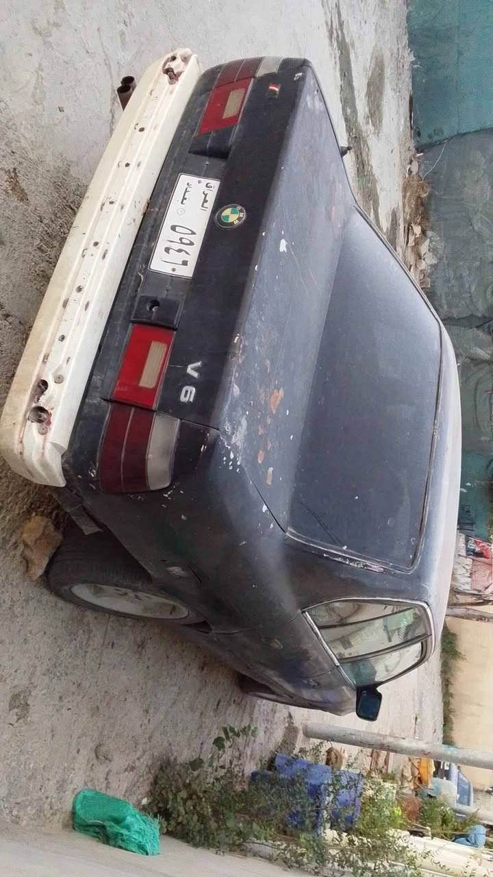 بوو فروشتن سور به قو وه ته مه كينه كه بز كيرئادى بووته عميرده بى جواربه رده كاى ده وى بوياحى جوان نيه مردوه بوياحى ده وىbmw525 مووديل 1991 جوار جام كاره باى مه كينه كه بزه *********** Singapore
