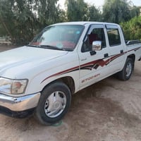 هايلوكس • ٢٧٠٠ EFI • غمارتين
