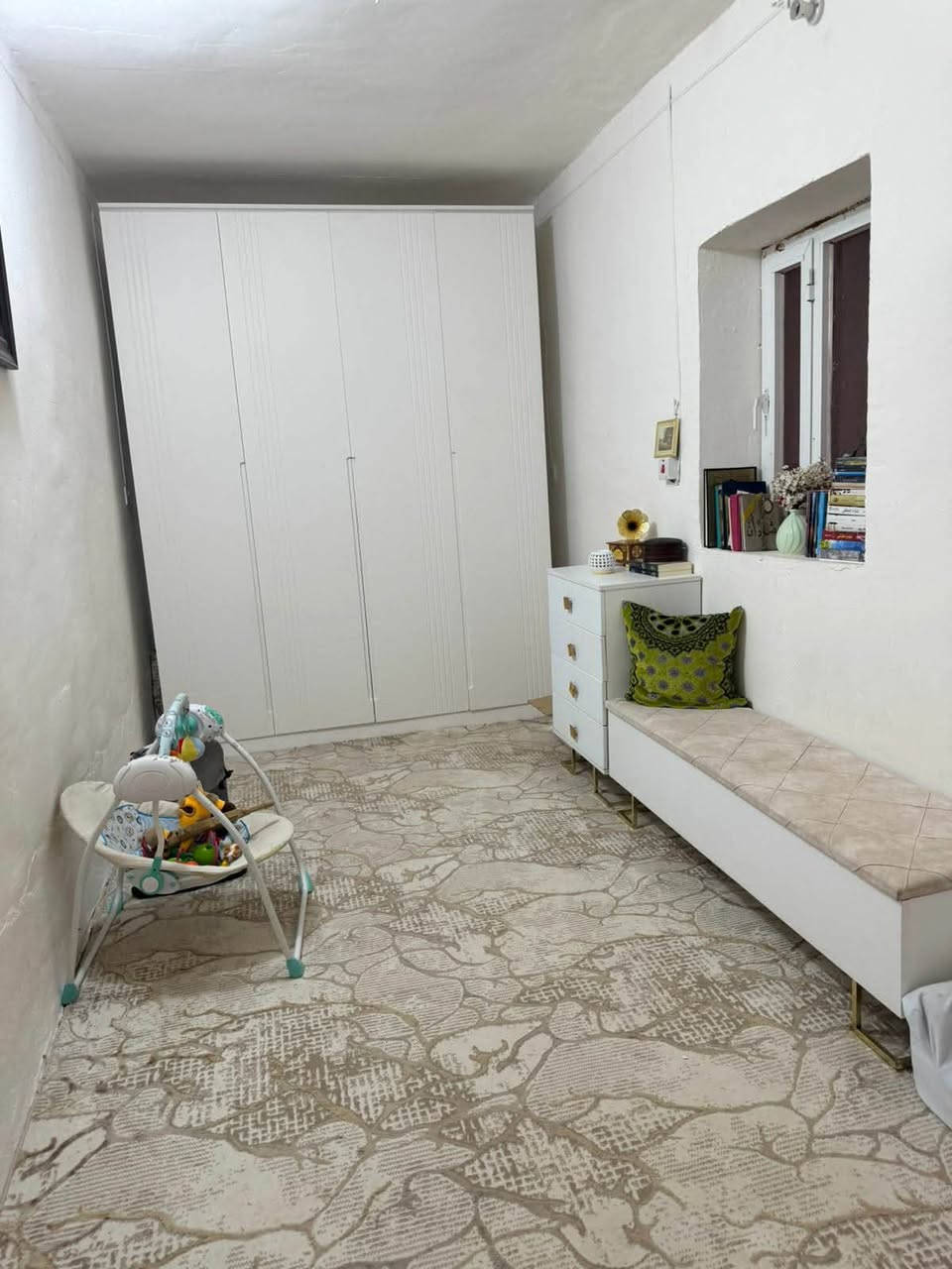 🏡 دار للبيع – حي العسكري ئاوبارة

📐 المساحة: 165 متر
📍 الموقع: حي العسكري ئاوبارة، قريب من مشروع الماي

📜 السند: دور حكومي

🔹 تفاصيل الدار:
• استقبال
• هول
• مطبخ
• غرفة نوم
• درج خارجي
• غرفة صغيرة بالطابق الثاني
• مخزن
• واجهتين على الشارع ✨

💰 السعر: 23 مليون دينار
💬 وبيه مجال بسيط

📞 للاستفسار:
***********
