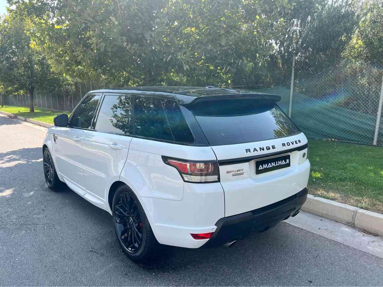 Range rover sport autobiography 2014
سەیارەکە مواسەفاتی دیارە پێویست بە وتن ناکا 
یەک پارچەی سبوخە بەس پەمپە بێ ژورێ بێ ئیرباگ دینار مەسروفی نیە مەکینە v8 supercharged زەمانە وەکالە سەردارە 
سعر بلاش بلاش نیە بەو سعرە 
*********** أربيل, العراق
