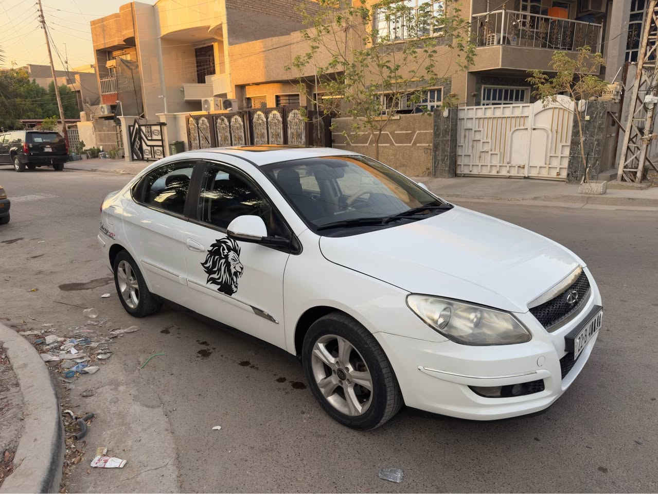 السلام عليكم 
للبيع شيري A3 موديل 2013 خليجي 4 بوب
رقم اربيل الانكليزي باسمي شخصيا وسنويته لغاية 2031 والهزة والبراد جديد
المحرك والكير الابلاديات ومكفولات
محرك 2000 وكير اوتماتيك مكيانيكي سيم (المرغوب) 
السياره مكفوله كفاله عامه من الضربه والصبغ والمعجون والتبديل شرط السونار
تبريد تدفئه كله شغال 
دوشمه جديد شادله وصدر امامي خلفي جديد وتخم تايرات جديد جواه
السياره بلاديه وعلى وضع الشركه وجاهزه بدون مصرف 
مواصفات السياره المعروفه : 
فتحة سقف 
شاشه وكامره خلفيه 
ويل كب حجم 16 
لايتاته اوتو + زينون 
مثبت سرعه 
4 جام كهرباء 
تحكم مري كهرباء
صندوك كهرباء وغيره 
سعره 58 وبيه مجال بسيط للشراي
مكاني بغداد الجادريه 
للتواصل *********** بغداد, العراق
