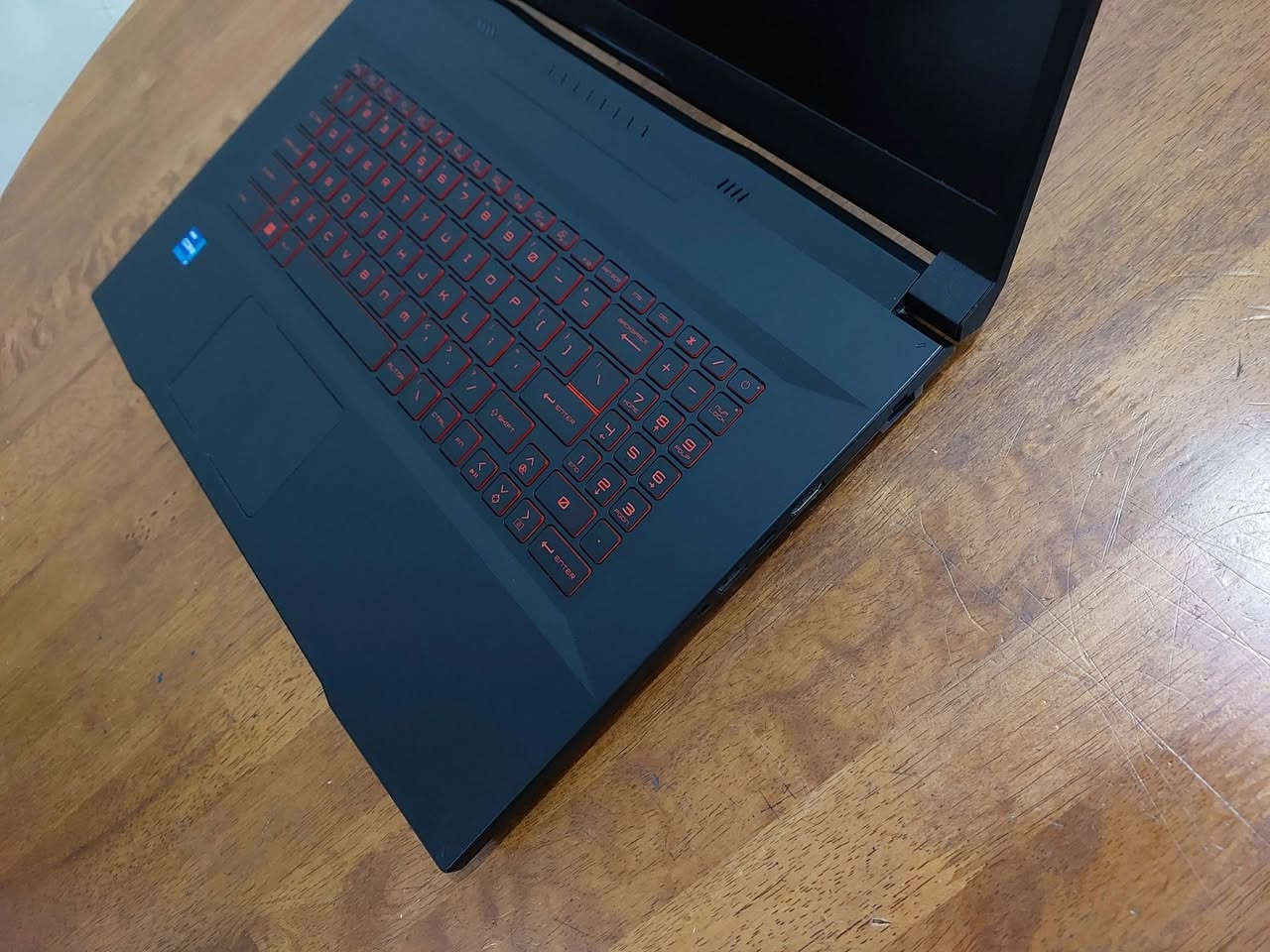 السلام عليكم ...ب 350$  لابتوب ماركة MSI  رام  16 كيكا .. هارد خزن تيرا 1000 كيكا نوع  SSD NVME  ....ومعالج كور اي  7 جيل 11 فئة H  وشاشة حجم 17 تردد 144 فريم  للاستفسار الاتصال  ***********  واتس بغداد, العراق
