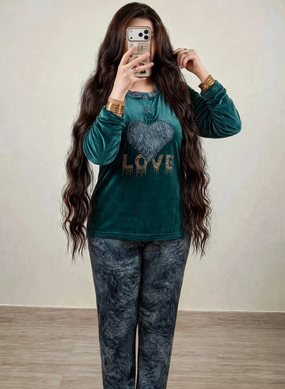 تراك بجامة مخمل  درجة أولى
⚜️سعر الدرزن 111 الف⚜️
قياس L XL 2XL 3XL
اقل طلب درزن

قناة تليكرام 👇👇👇👇👇 
https://t.me/gsxhgdscbjgc
