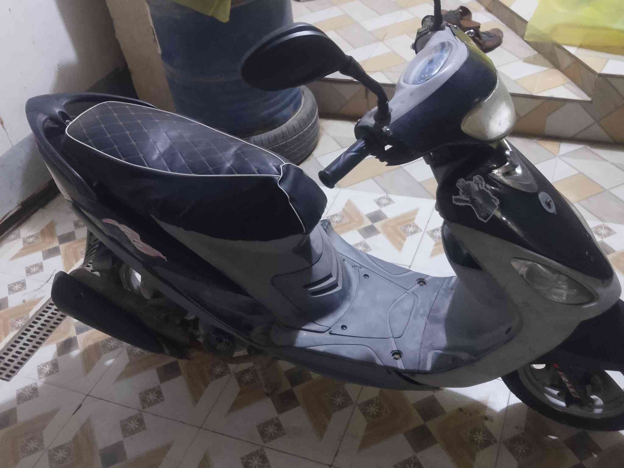 سلام عليكم دراجه للبيع ماكس منغولي محرك ما مفتوح كهربائيات كلها شغاله شاصي مكفول اي نقص مابيه سعرها 700 قفل بدون عمله مكاني كربلاء الاستفسار على رقم التالي ***********

