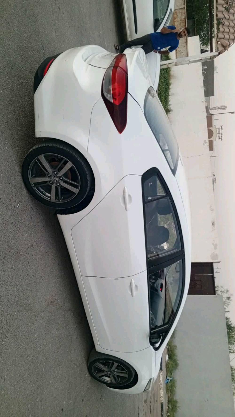 120$
سيراتو 2018 خليجي مكفوله عدا كم رصعت حالوب + اثر طعجه في الدوسه جنب لسايق  اما الباقي مكفول