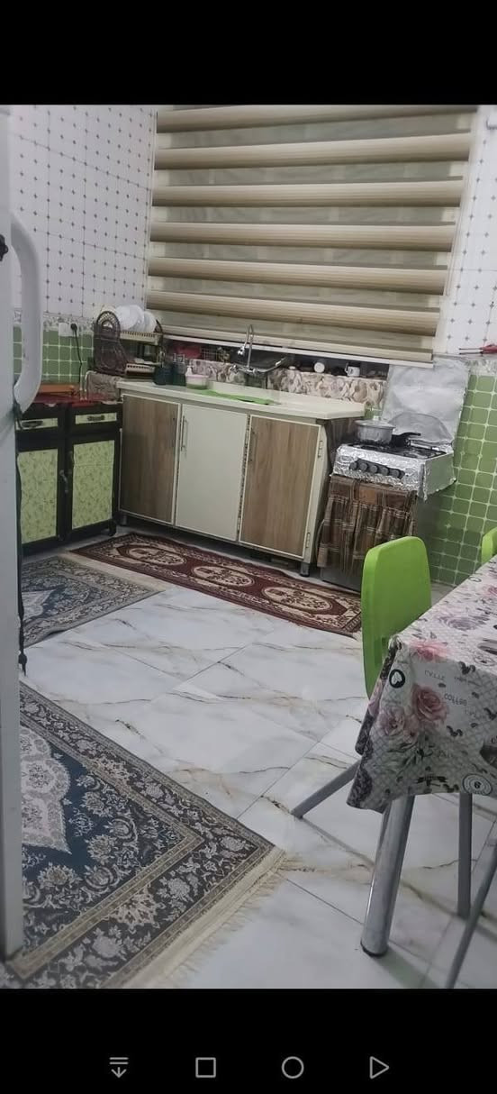 سلام عليكم اخوان متوفر دار سكن للبيع منطقة الحكم ثاني بيت عن شارع ٢٠م مساحة ١١٥م مربع يتكون غرفة وصالة ومطبخ واستقبال وصحيات وحديقة السعر ١٠٥ وبي مجال استفسار اتصال*********** أو واتساب ونكون بخدمتكم

نص مكتوب في الصور:
- ١٨ مارس، ٢٠٢٦ ١٢:٥١ ص المزيد حذف التعديل الذكي المفضلة مشاركة
