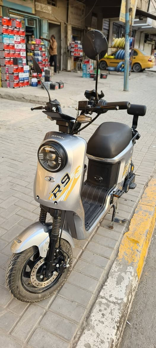 R9 • ٥ بطاريات • نص عمر