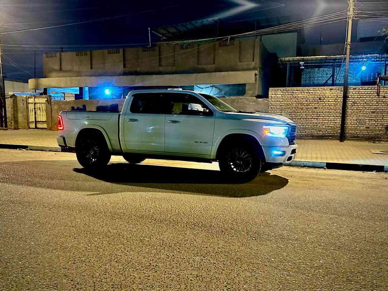 لارامي • ٢٠٢٢ • ٨ سلندر