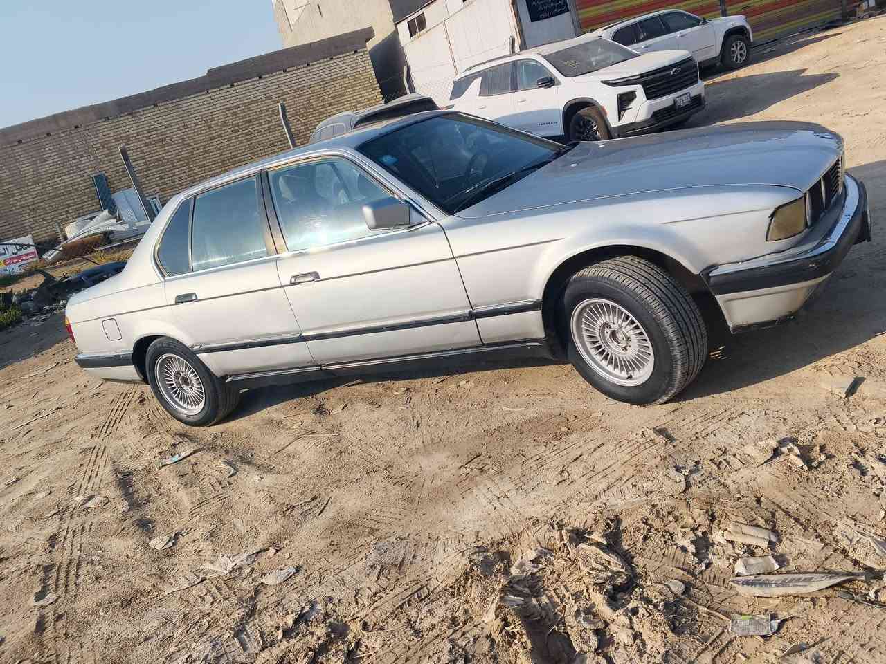 بي ام ٧٣٥ • موديل ١٩٩١ • رقم أنبار