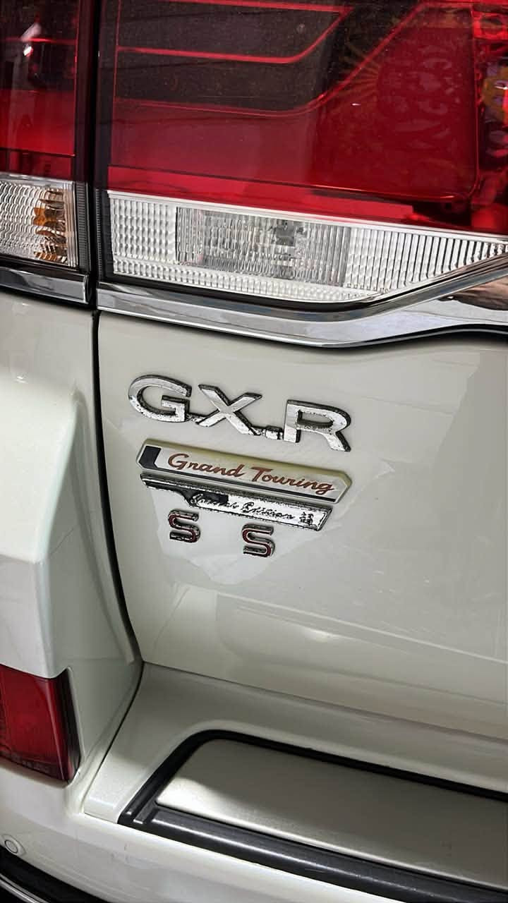 🚘 للبيع تويوتا لاند كروزر (GXR V8 (SAS

كراند تورنج

🔹 الموديل: (2021)
🔹 الفئة: 8سلندر
🔹 نظام الدفع: رباعي 4WD
🔹 الممشى: (58 الف حقيقي)

✨ فول مواصفات واحد على واحد

مكفوله من الضربه

طخه خفيفه في البيبان صبغ
السياره بأسمنا وتحويل وكاله والسنويه تنتهي 2031
رقم اربيل
(السبير مانازل والعده مامفتوحه)

السعر 525

📍 الموقع: (البصره القبله حي المهندسين)
📞 للاستفسار والتواصل: (***********)
