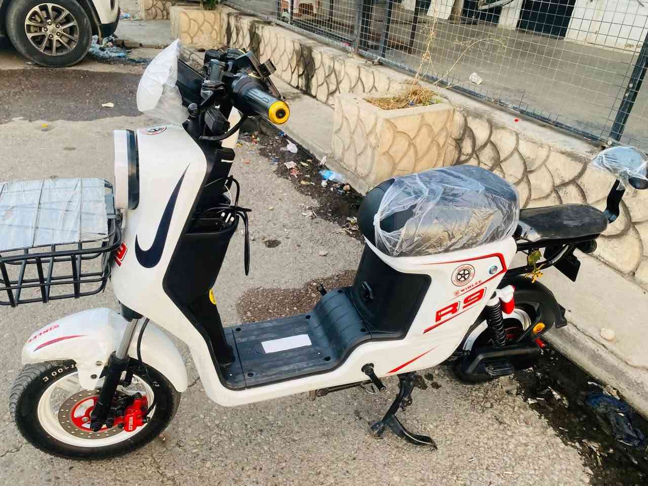 R9 • ٢٠٢٦ • ٥ بطاريات شركة