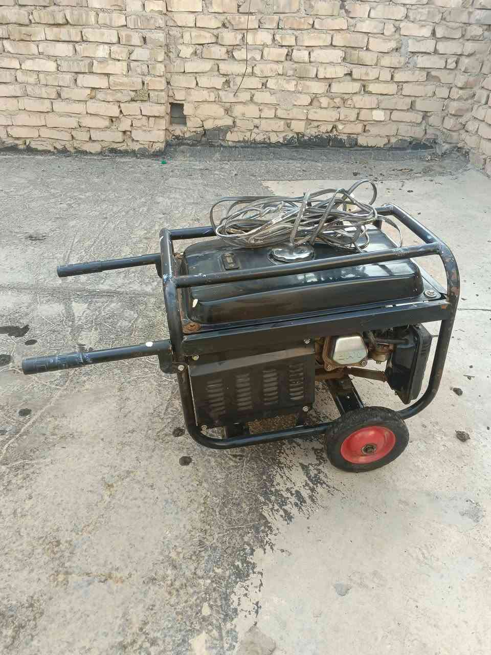 ١٢ امبير