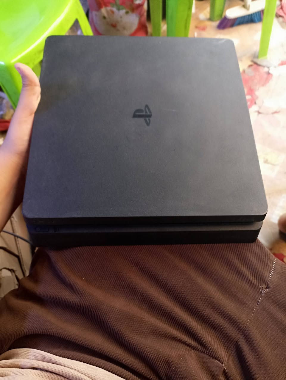 متاح ps4 سلم نظام 9 تيره 1000 كيكا كامل ملحقات سعر 350 مكاني بابل القاسم ***********
