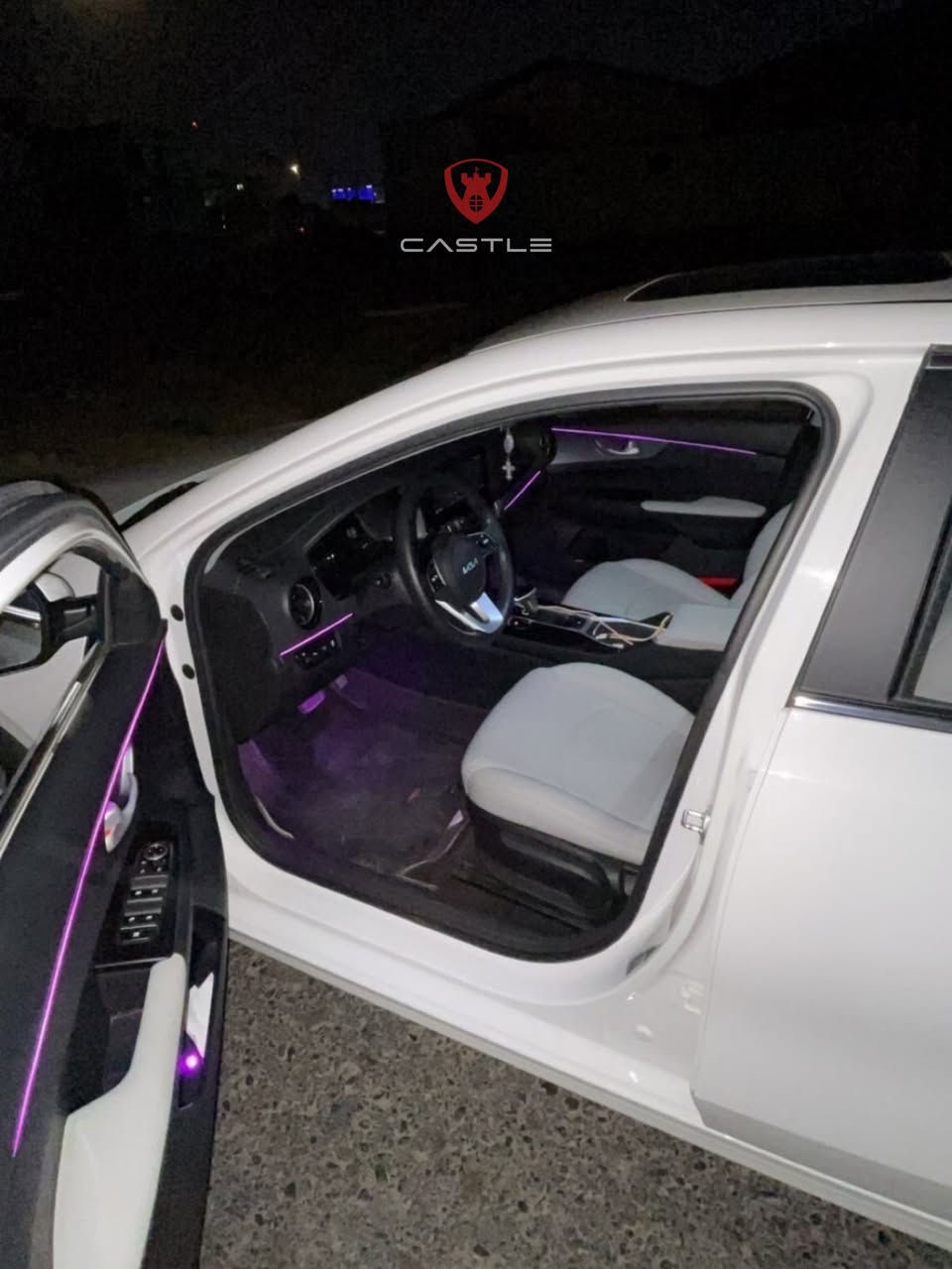 🚘🔥 للبيع Kia K3 2024 – وارد صيني 🇨🇳 
✨ المواصفات:
• موديل 2024
• محرك 1.5L دبل نوزل
• وارد صيني 🇨🇳
• ممشى 16,000 كم فقط
• السيارة استخدام شخصي ومحافظة عليها
• بعدها بوضع الشركة من الداخل والخارج
• داخلية نظيفة جداً ومحافظة
• كشنات جلد
• فتحة سقف بانوراما
• 4 مودات قيادة مختلفة
• ليدات داخلية
• شاشة ومواصفات حديثة
• كاميرا خلفية
• تحكم بالمقود
• تحكم كهربائي بالنوافذ والمرايا
• تكييف قوي
• مثبت سرعة
• أنظمة أمان متعددة
• شكل رياضي وأنيق جداً
• سيارة اقتصادية وعملية للاستخدام اليومي

🔧 بالنسبة للحادث والصبغ:
السيارة بيها حادث بسيط سابقاً، والصبغ فقط تقريباً 4 أصابع بالبونيد، وماكو شي مخفي عن المشتري. السيارة حالياً مرتبة وجاهزة للاستخدام.

💰 السعر: 148 ورقة
 
للتواصل: ***********

