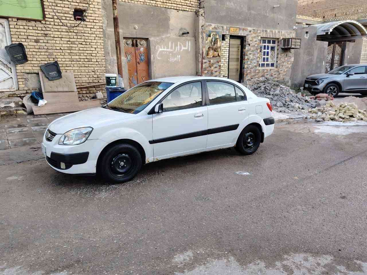 بسم الله كيه ريو موديل 9خليجي بيه بس جاملغ والباقي مكفول مكينة كير تبريد جاهزة ذي قار السعر 80وبيه مجال ناصريه مركز ***********
