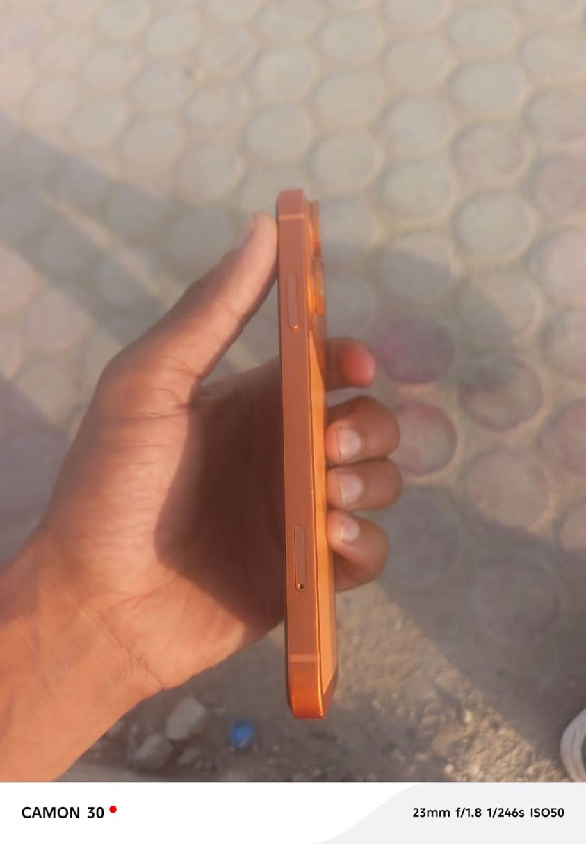 آيفون ١١ • بطارية ١٠٠ • بابل