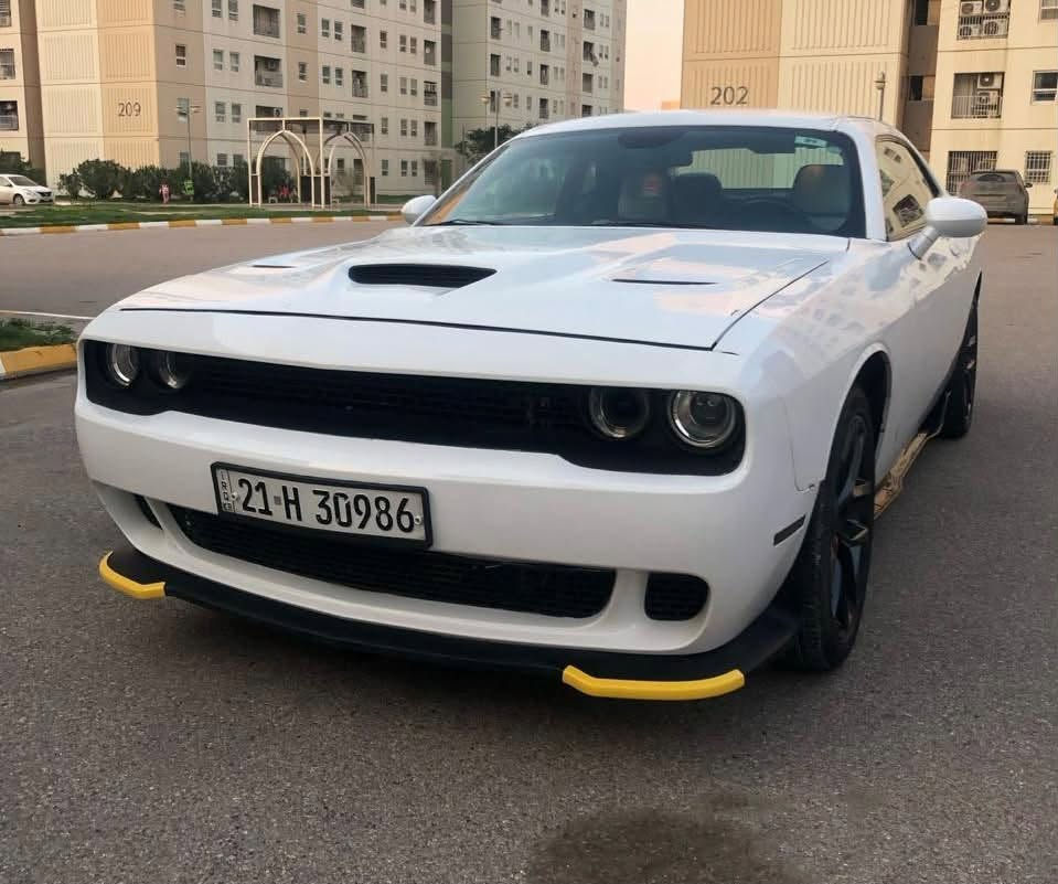 سلام عليكم
🔥🇺🇸للبيع أو مراوس 
| دودج جالنجر SXT 2020 
🚘 الموديل: 2020
📍 المكان: بغداد – بسماية
📋 باسمي | تحويل ثاني يوم
🛣️ ماشية: 92 ألف مايل
💰 السعر: 147 ورقة
⚡ المواصفات:
▪️ فئة SXT
▪️ محرك 3600 V6
▪️ داخلية بيضاء راقية
▪️ بصمة تشغيل
▪️ بصمة أبواب
▪️ تشغيل عن بُعد
▪️ لايتات زينون
▪️ حساسات
▪️ كراسي كهرباء
▪️ ويل نجمة قياس 20
🛠️ صبغ: 3 قطع أمامية فقط
📸 صور الحادث موجودة بالمنشور
📡 السونار موجود بالمنشور
✅ السيارة جاهزة للفحص
✅ البيع أو المراوس
📞 للاستفسار: ***********
📍 بغداد – بسماية
