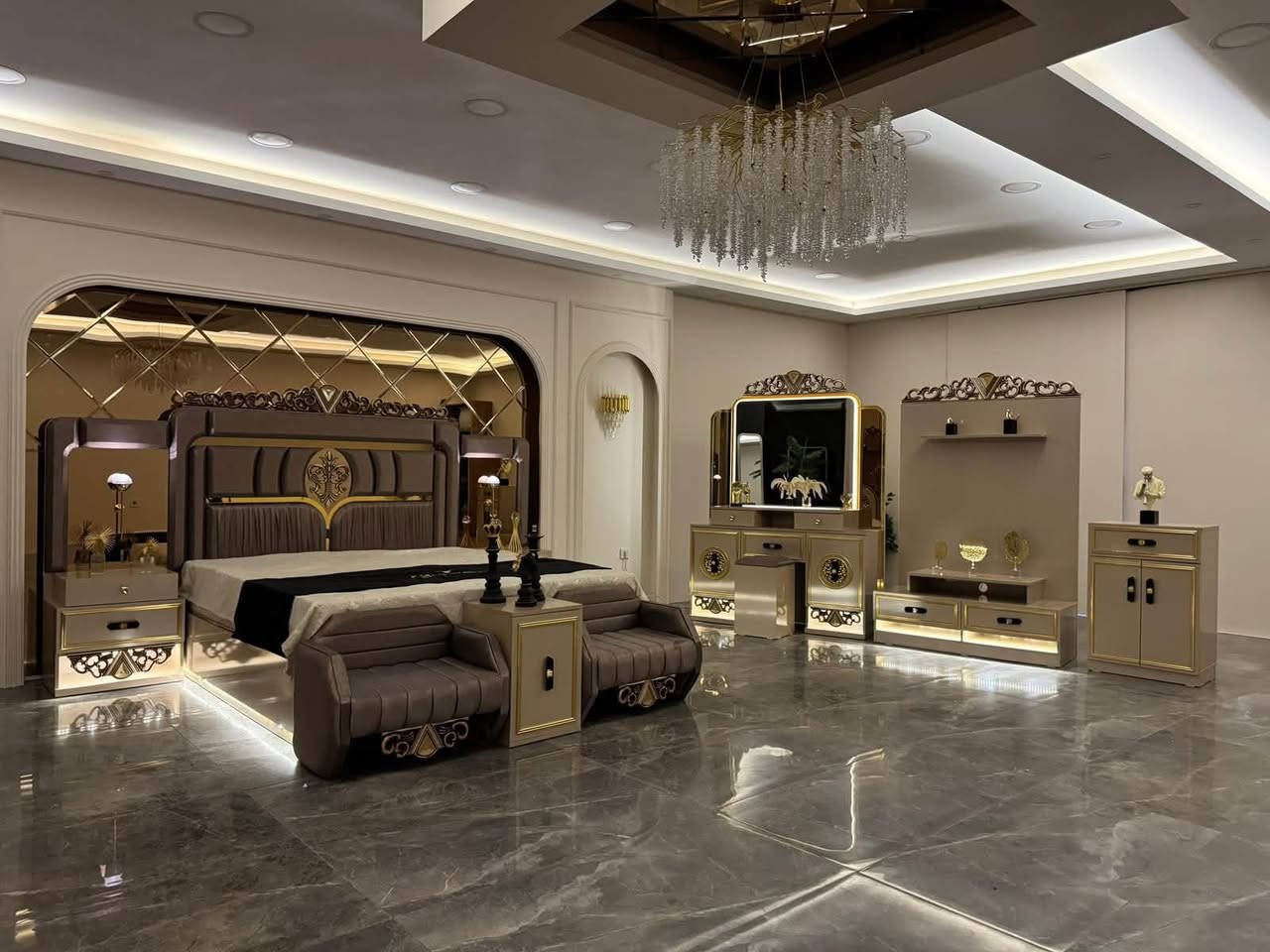 🔥🔥 عــروض وتــخــفــيــضــات خــاصــة 🔥🔥

✨ موديل سيبل المودرن ✨
💛 اللون الذهبي

🛋️ 11 قطعة — 360 سم كنتور

🔹 ظهر بلوك
🔹 برغي وچوي حديد
🔹 سرير مخزن جك
🔥 صبغ حراري

⭐ شغل راقي وجودة عالية
🏡 تصميم مودرن يضيف فخامة وأناقة لبيتكم

📩 للطلب والاستفسار راسلوا الصفحة
📱 ***********
💬 متوفر واتساب لخدمتكم
