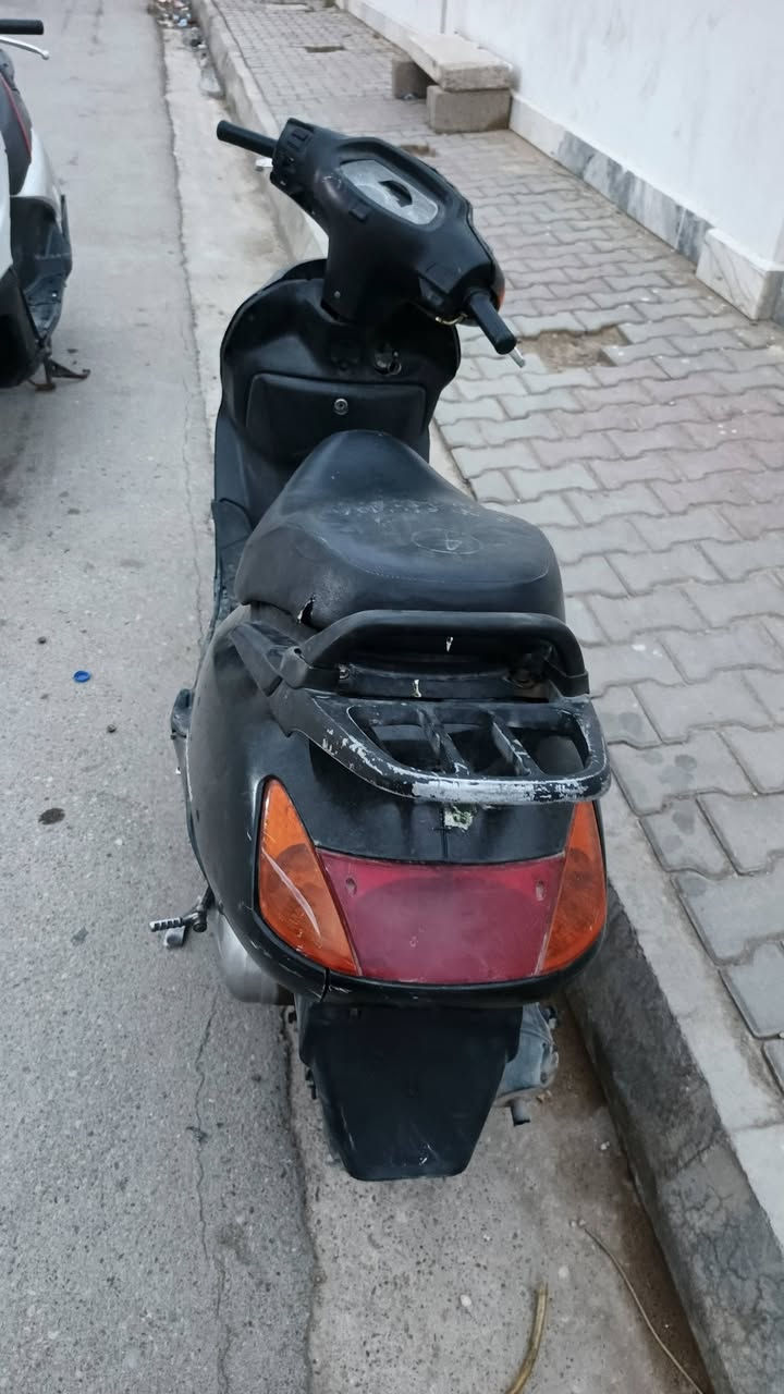 سلام عليكم سبيسي ياباني مناسبه 275 قفل متوازي عليهة مفتوحه مره مكاني انوار الصدر شراي يتصل ***********
