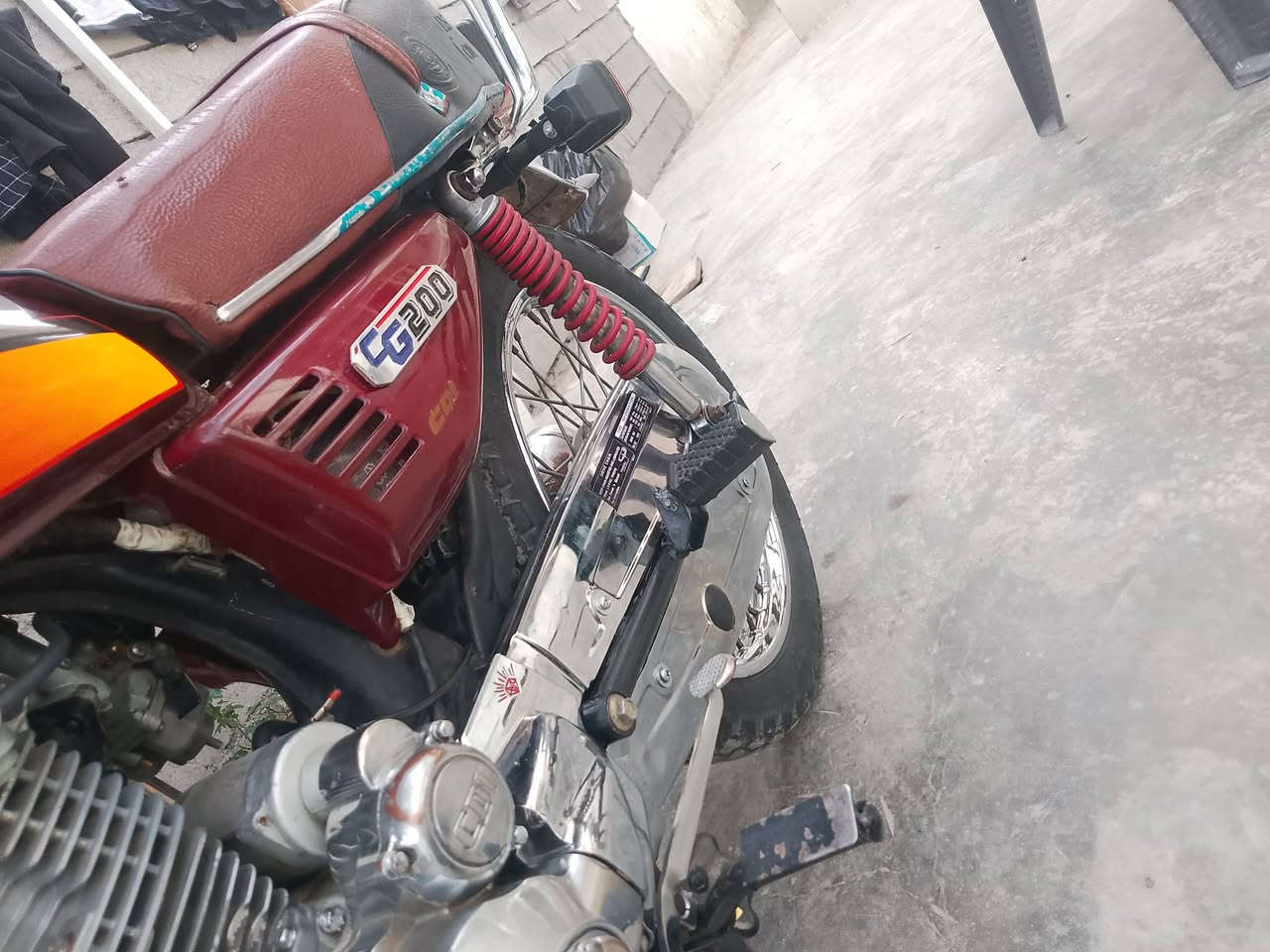 مكينة ٢٠٠ • نضيفه • مبينه بالصوره