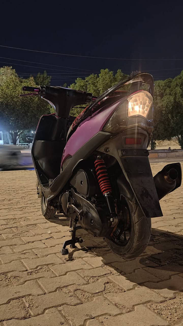 ماكس عدلة • بدها بطارية • اوراق باسمي