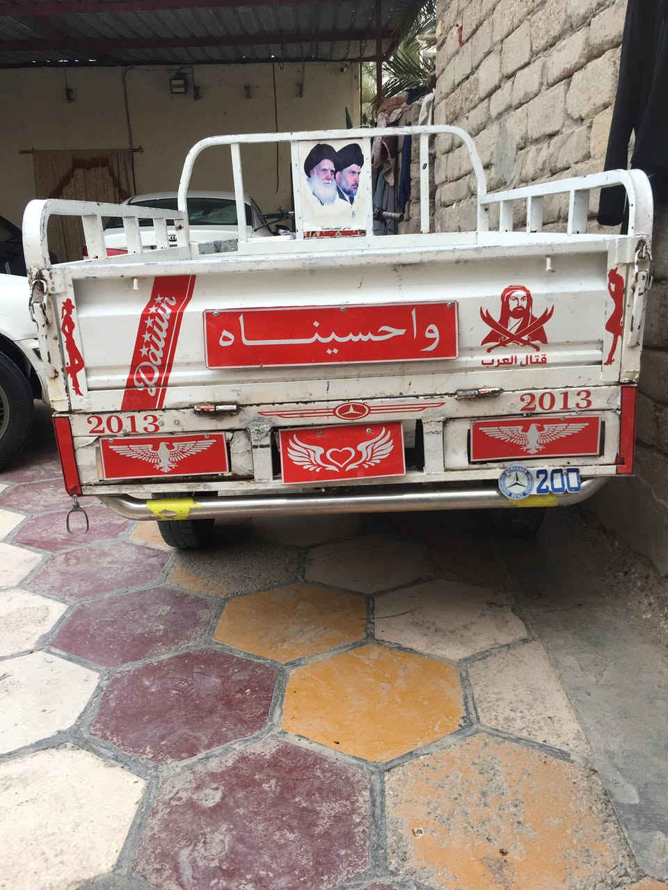 السلام عليكم
ستوته للبيع
مديل ٢٠١٣
اوراق كامله
مكينه نضيفه تواير جدد 
مكان سوق الشيوخ /گرمه 
رقم ***********
سعر خاص
