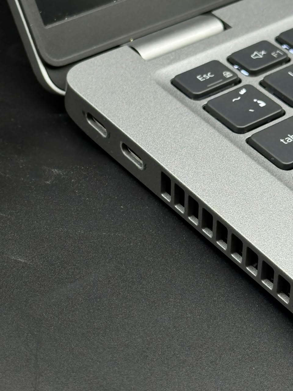 ✨ Dell Latitude 5420 🔥
(أداء قوي جداً مع معالج i7 جيل حادي عشر، خفة وزن، وقوة تحمل عالية)
🔥 سعر فرصة ومحطوم.. ما راح تحصله بأي مكان ثاني! 🔥
إذا تبحث عن لابتوب حديث ومثالي للدراسة، الأعمال المكتبية، والتنقل المستمر بأداء سلس بدون أي تأخير:
✅ المعالج: Intel Core i7-1185G7 (الجيل الحادي عشر - قوي وسريع جداً بسرعة تصل لـ 4.80GHz)
✅ الرام: 16GB DDR4 (لتعدد مهام سلس وتنقل سريع بين البرامج)
✅ التخزين: 256GB NVMe SSD (إقلاع خارق للنظام وسرعة عالية بتشغيل الملفات)
✅ كارت الشاشة: Intel Iris Xe Graphics (أداء ممتاز للمونتاج الخفيف، التصفح، والإنتاجية)
✅ نظام التشغيل: Windows 11 Pro الأصلي
✅ التصميم والمتانة: من فئة Latitude الفاخرة، هيكل متين، خفيف الوزن، وبطارية ممتازة مناسبة للعمل الطويل  
📥 للطلب والحجز لمعرفة السعر التفصيلي، يرجى مراسلتنا على الخاص (Inbox) أو الاتصال بنا.
📞 يتوفر لدينا كافة أنواع اللابتوبات بسعر مناسب أمريكية المصدر استيراد خاص فقط حصراً: ⁠***********

نص مكتوب في الصور:
- System > About
- WIN-6SGG6LKPIE2
- Latitude 5420
- Device specifications
- Device name WIN-6SGG6LKPIE2
- Processor 11th Gen Intel(R) Core(TM) i7-1185G7 @ 3.00GHz 1.80 GHz
- Installed RAM 16.0 GB (15.4 GB usable)
- Device ID 4FBA6E31-3342-4B59-8AD7-E84D20237057
- Product ID 00330-54174-30769-AAOEM
- System type 64-bit operating system, x64-based processor
- Pen and touch No pen or touch input is available for this display
- Related links Domain or workgroup System protection Advanced system settings
- Windows specifications
- Edition Windows 11 Pro
- Version 24H2
- Installed on 8/2/2026
- OS build 26100.2033
- Search