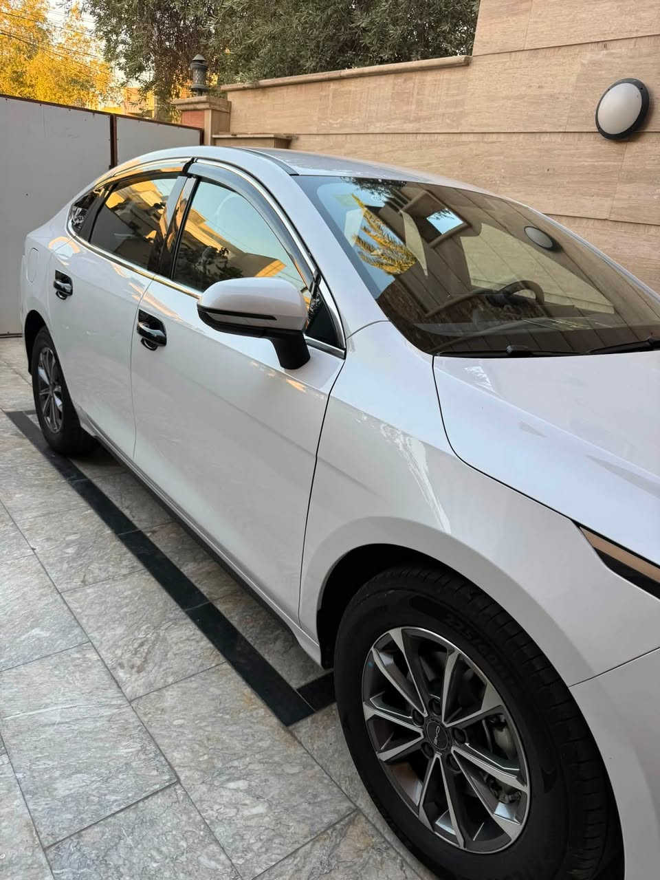 سلام عليكم BYD دستروي 2025 للبيع مكفوله من الضربه والصبغ والبارد عد كم ملاحضه مبينات بل صور جديده ماشيه 8 تلاف الكلي مصروف عليه يدات نيكل اسود حوضيات تخم كامل سبايدر عنوان شارع فلسطين واي ستفسار اتصال على رقم ***********
