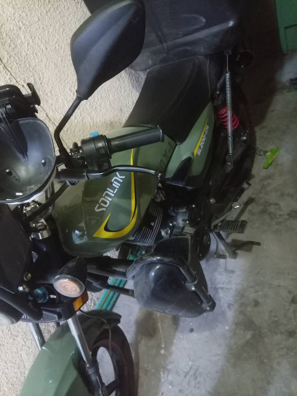 سلام عليكم ماكس. وان واحد عله واحد دراحه قبل شهرين خذته امنت الله تجي وشوفه بعينك.كفاله عامه بس درع مو وياه اخت جديده ماشيه 6000 كفاله عامه حته سويجان ثنين ماكس وان ب مليون و 50 وبيه مجال هاذه رقمي مكاني حي القاهره ***********
