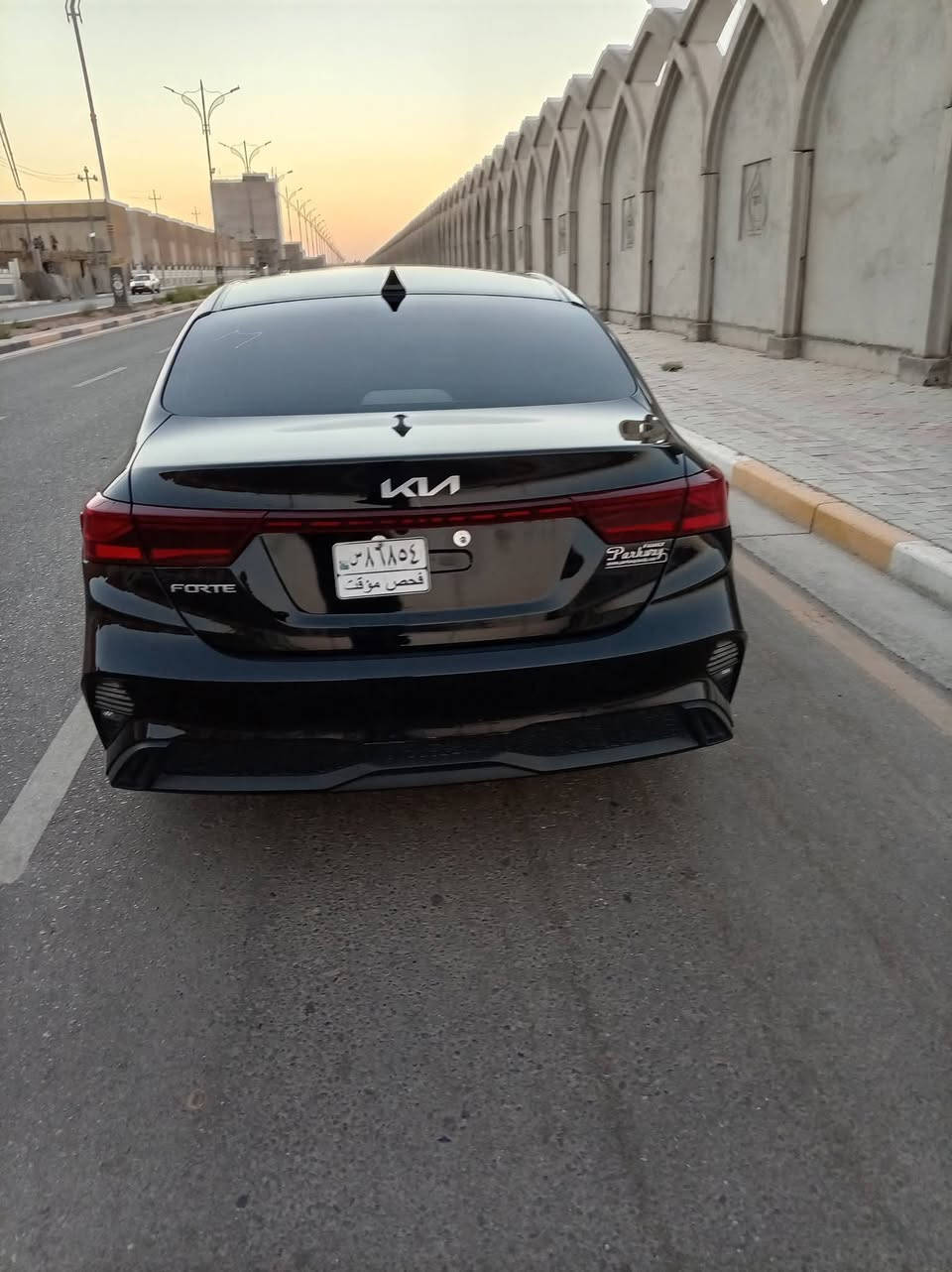 السلام عليكم
فورتي ٢٠٢٤ بدون رقم ماشيه ٢٤ الف ميل
المنفيس بأسمي حادثها بالصور بس جاملغ
وهنا بس شبر بالباب مكاني كربلاء 
السعر ١٣٠
***********

