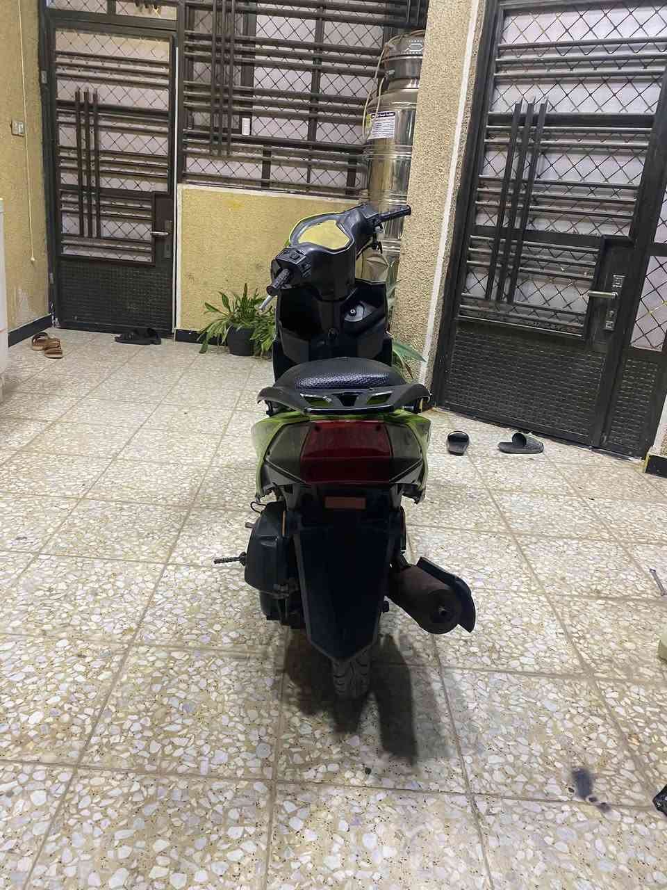 سلام عليكم دراجه كوامكو سرعه 140دراجه ما مفتوحه مكينته ناعمه تخبل بيه ملاحظات بل كفرات سعر 300وبيه مجال حك الجيه مكان بغداد سبع قصور رقم ***********
